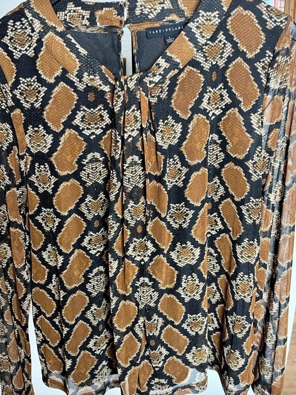 JANE + DELANCY Animal Print Long Sleeve Blouse in Black & Brown Size Large
